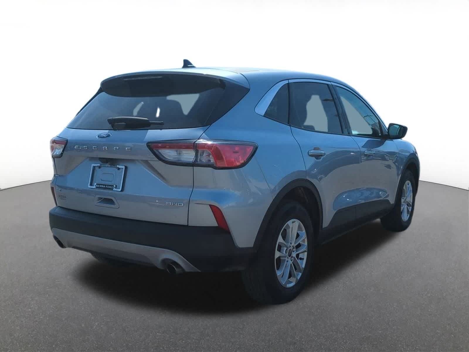 Thumbnail: 2022 Ford Escape - 6