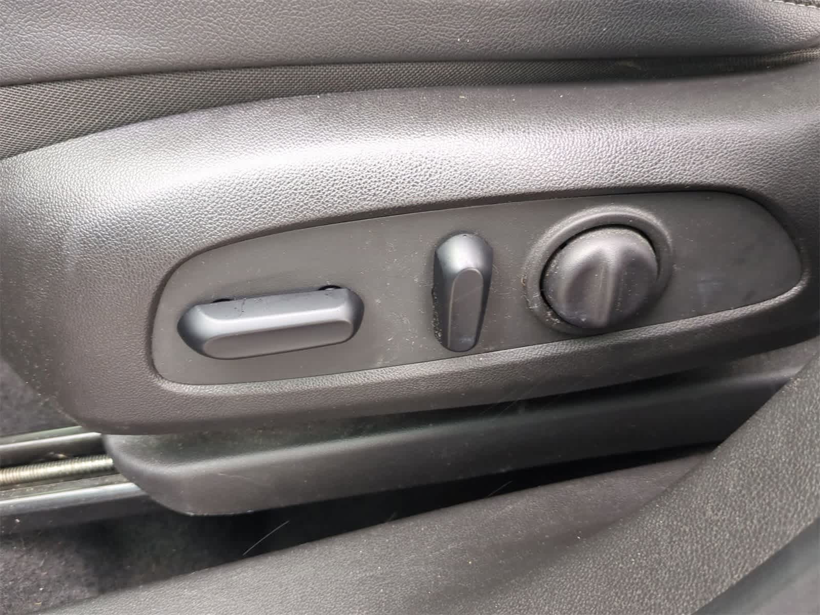 Thumbnail: 2021 Chevrolet TrailBlazer - 16