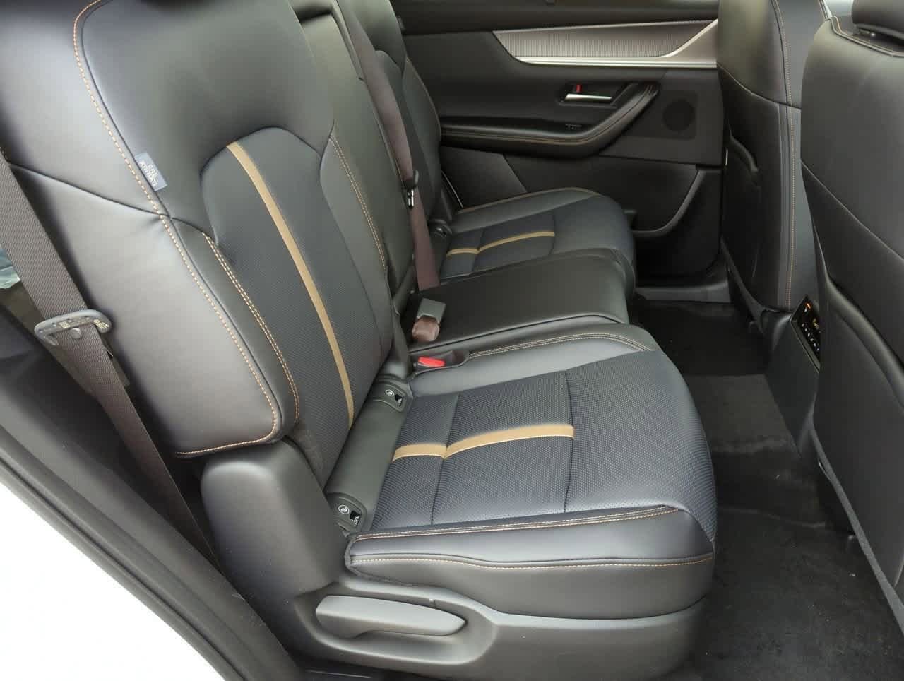 Thumbnail: 2025 Mazda CX-70 - 19