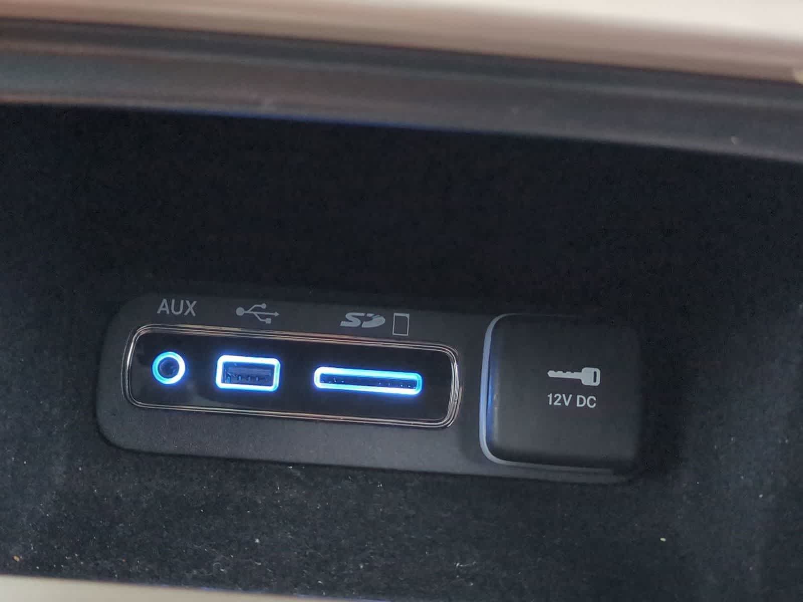 Thumbnail: 2016 Jeep Grand Cherokee - 32