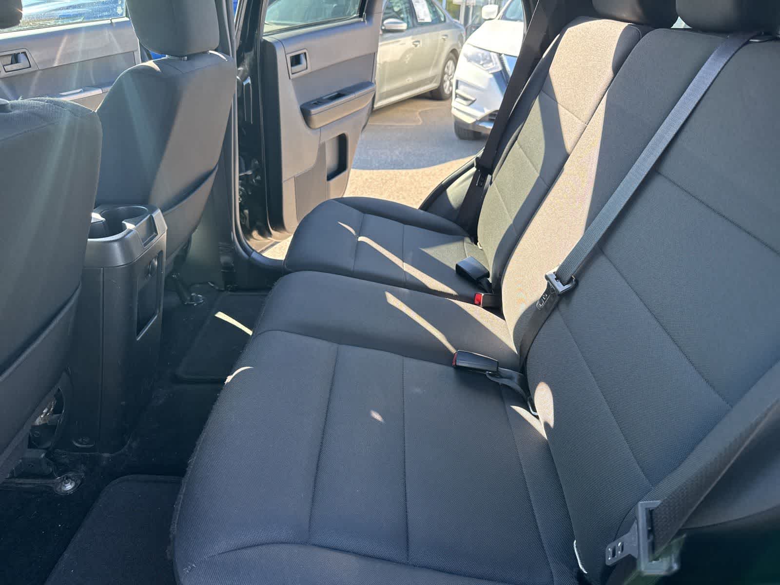 Thumbnail: 2011 Ford Escape - 15