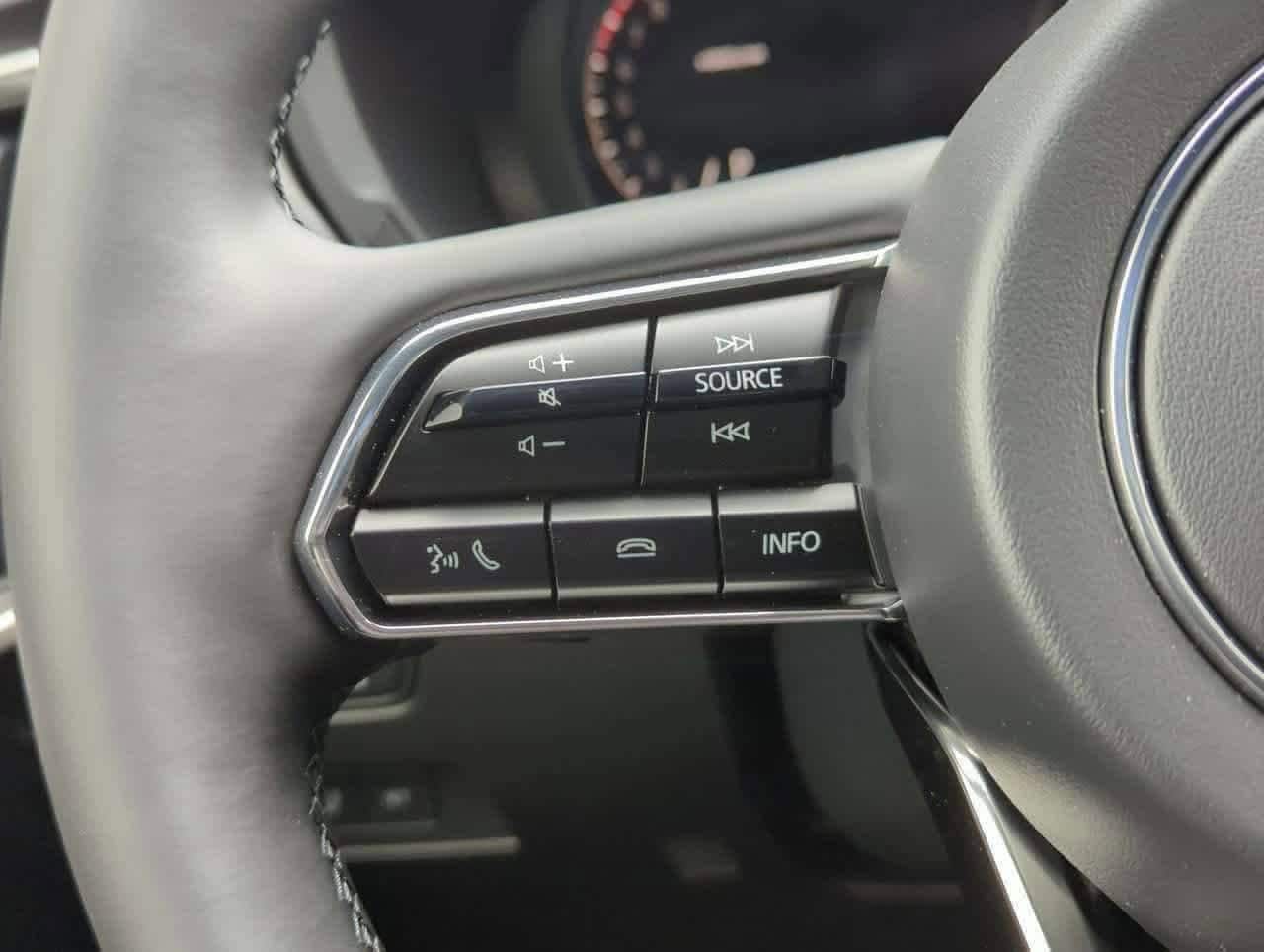 Thumbnail: 2025 Mazda CX-70 - 17