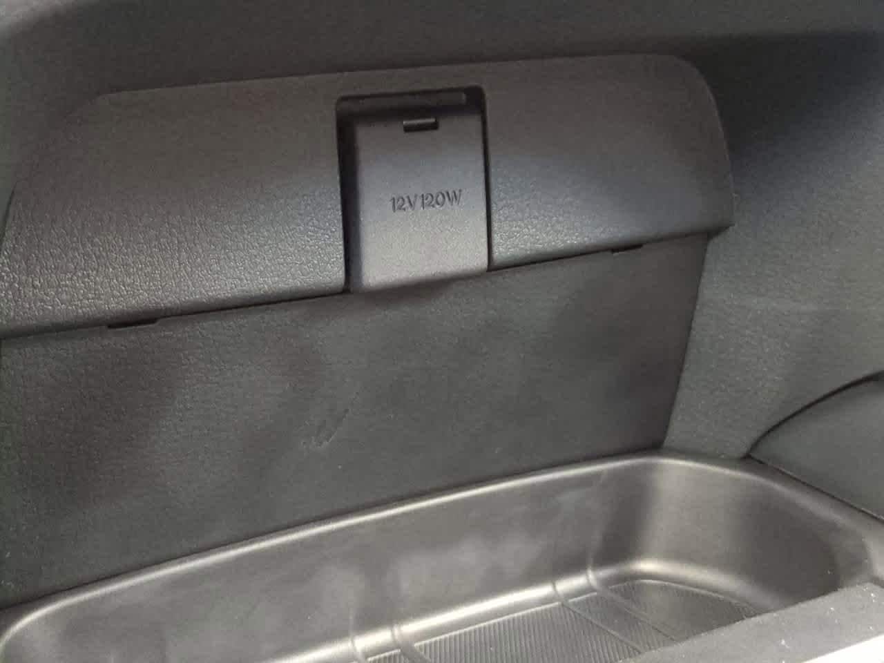 Thumbnail: 2025 Mazda CX-50 - 28