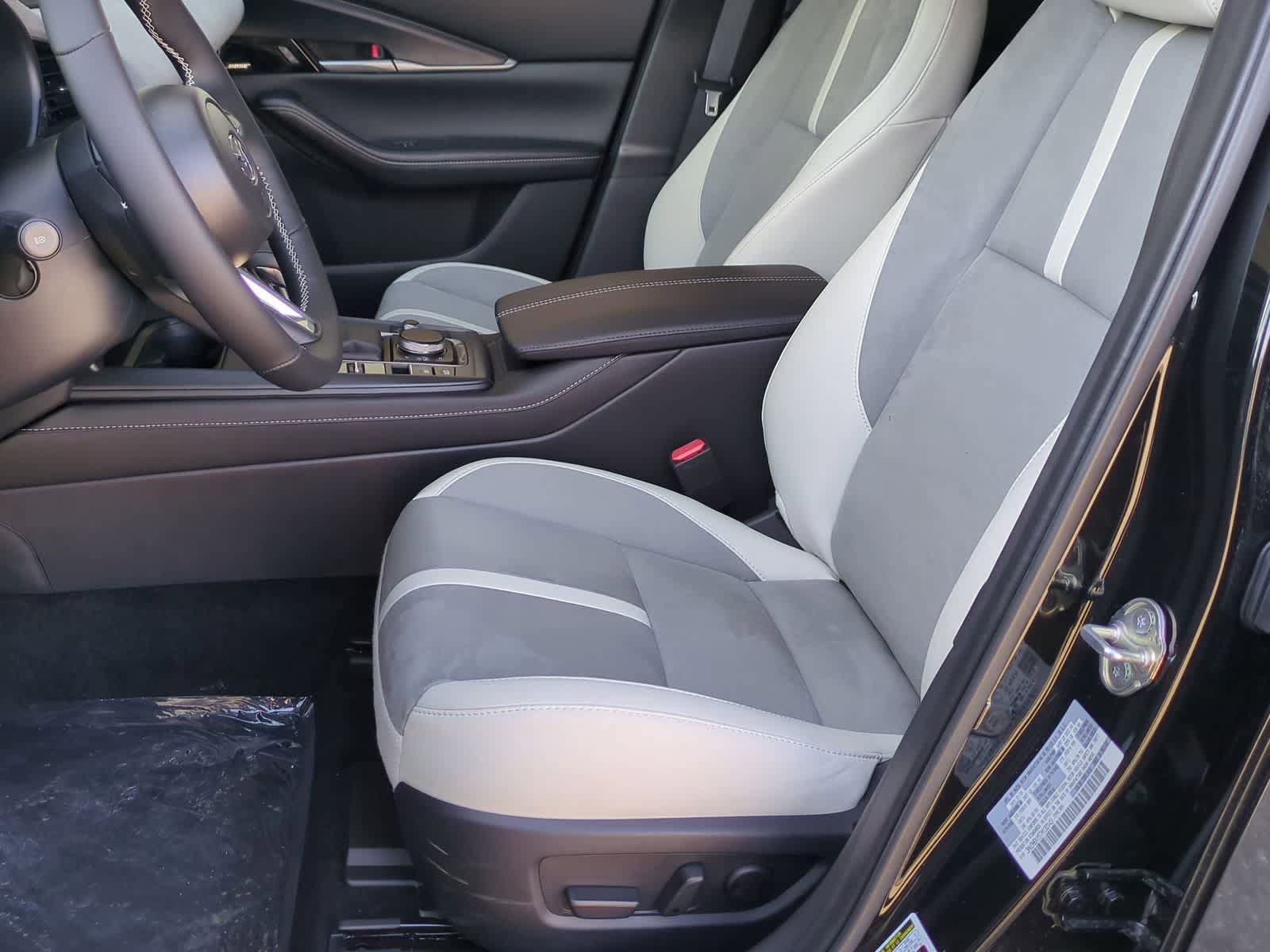 Thumbnail: 2026 Mazda CX-30 - 15