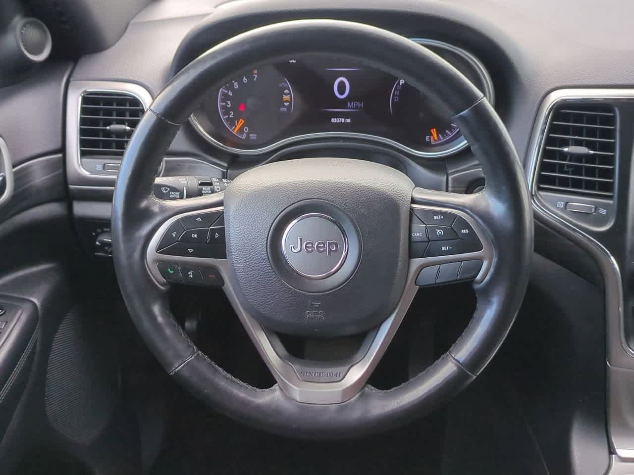 Thumbnail: 2021 Jeep Grand Cherokee - 21