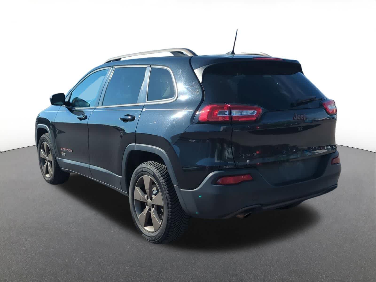 Thumbnail: 2016 Jeep Cherokee - 4