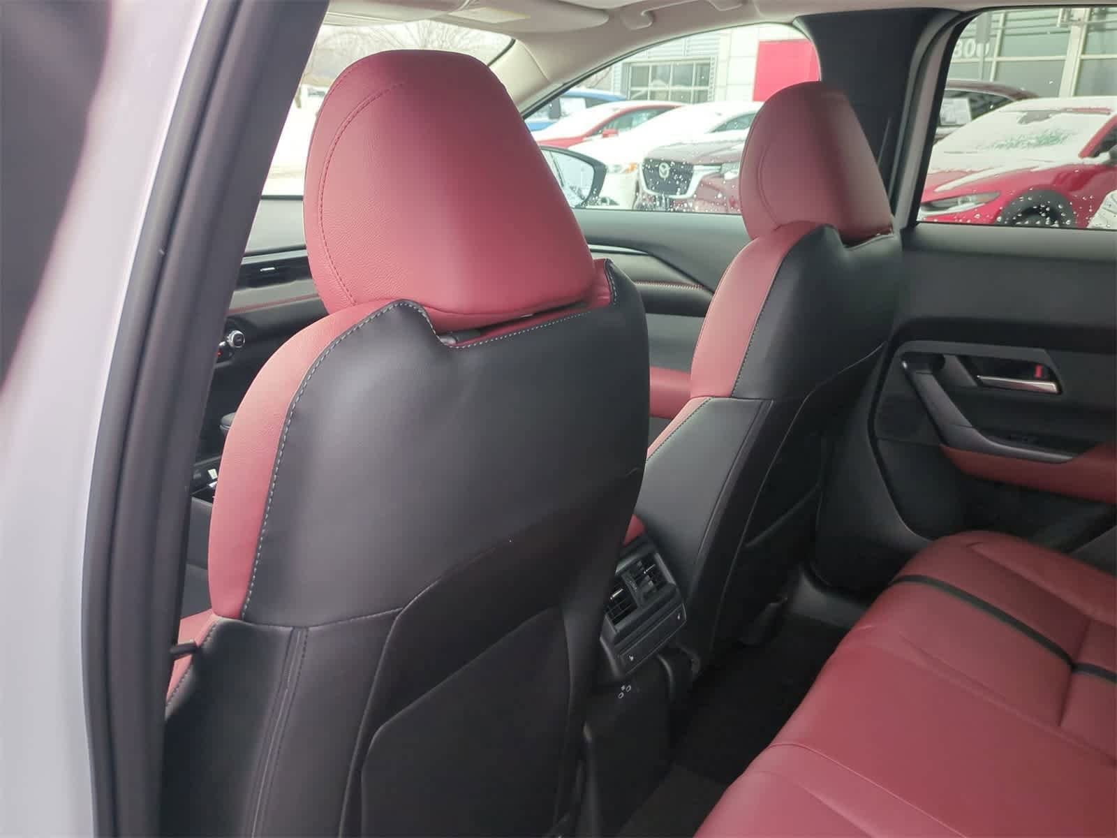 Thumbnail: 2026 Mazda CX-50 - 17