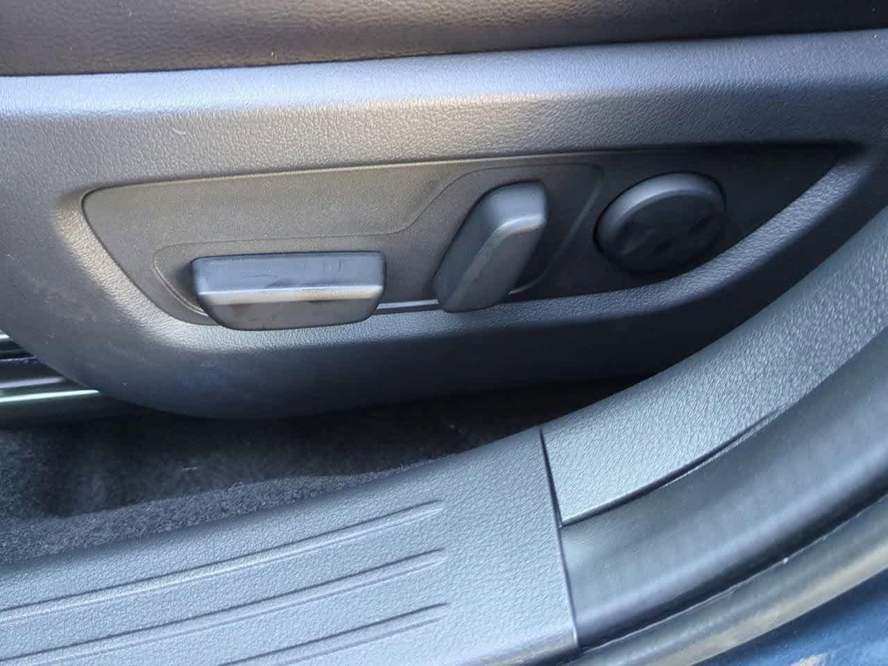 Thumbnail: 2026 Mazda CX-50 - 15