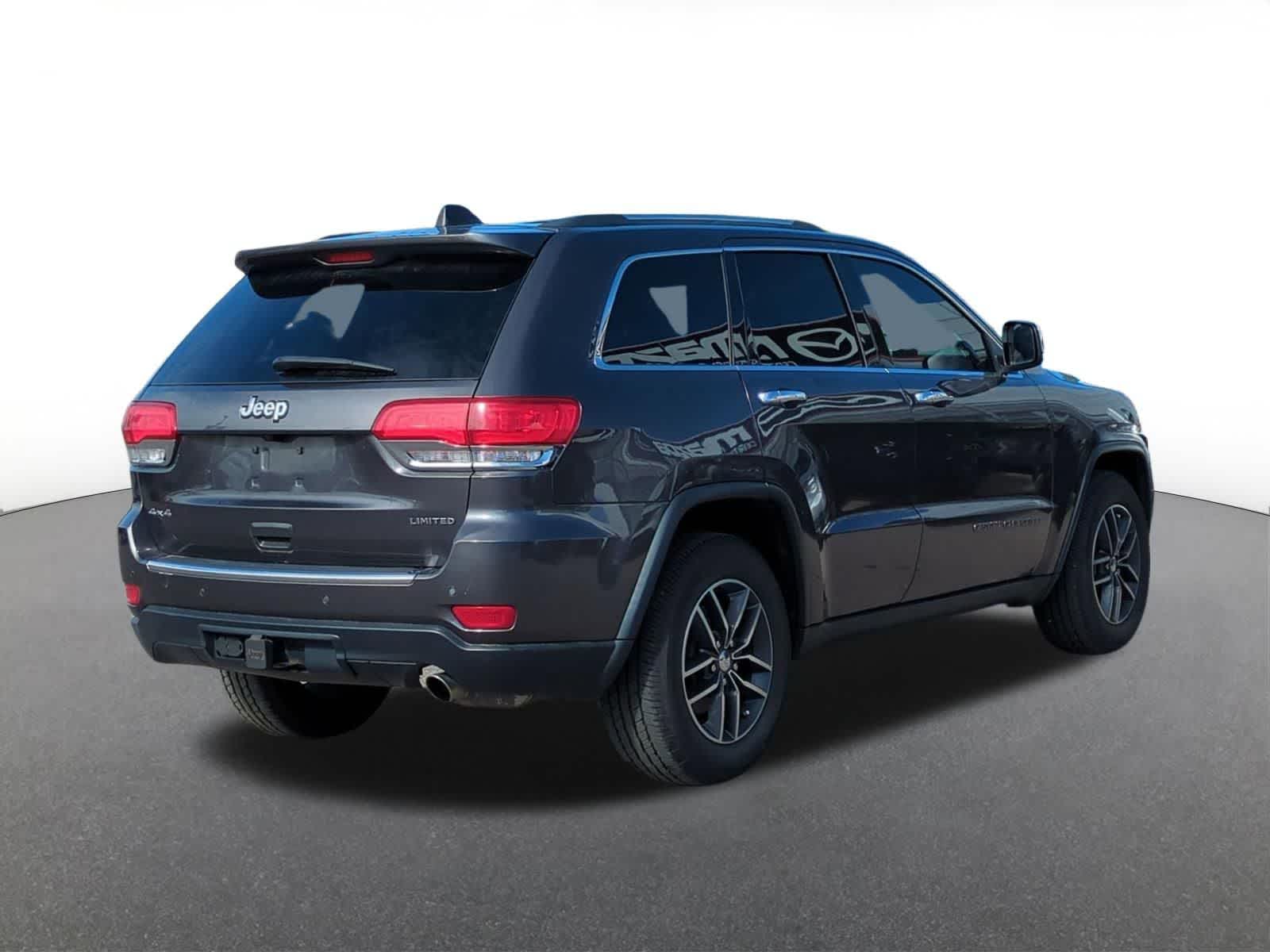 Thumbnail: 2018 Jeep Grand Cherokee - 6