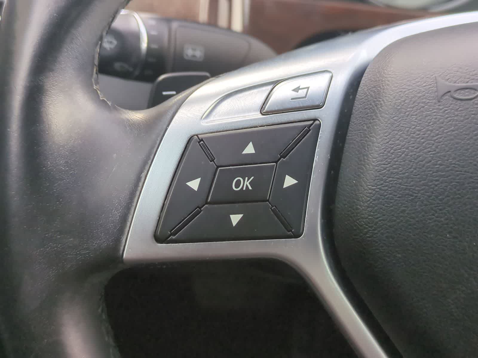 Thumbnail: 2014 Mercedes-Benz E-Class - 24