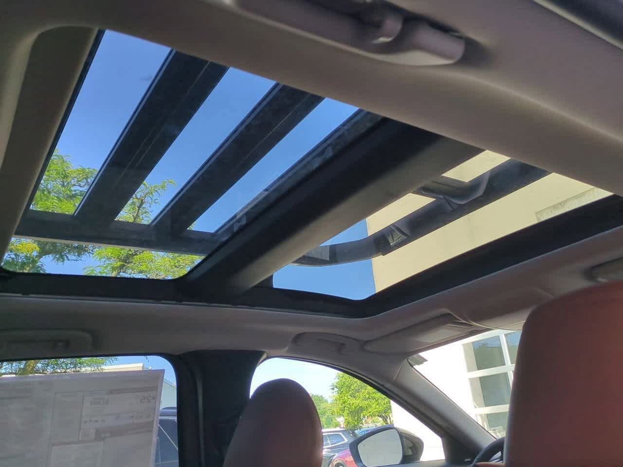 Thumbnail: 2025 Mazda CX-50 - 21