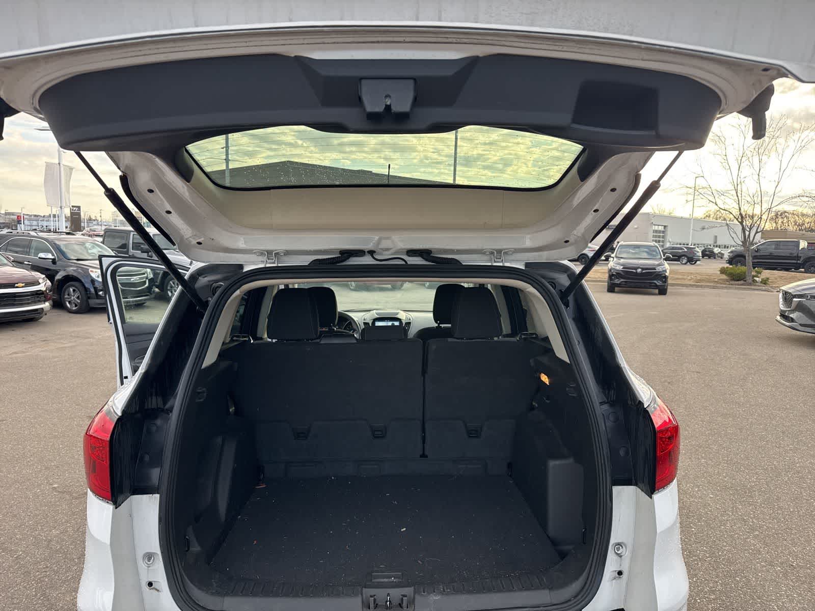 Thumbnail: 2019 Ford Escape - 23