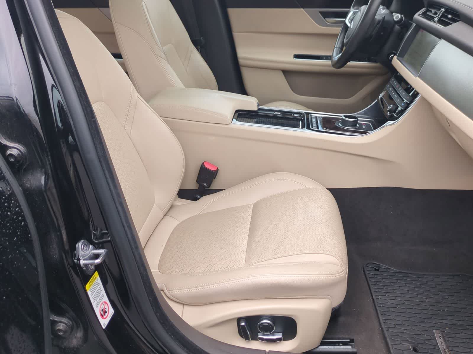 Thumbnail: 2020 Jaguar XF - 22