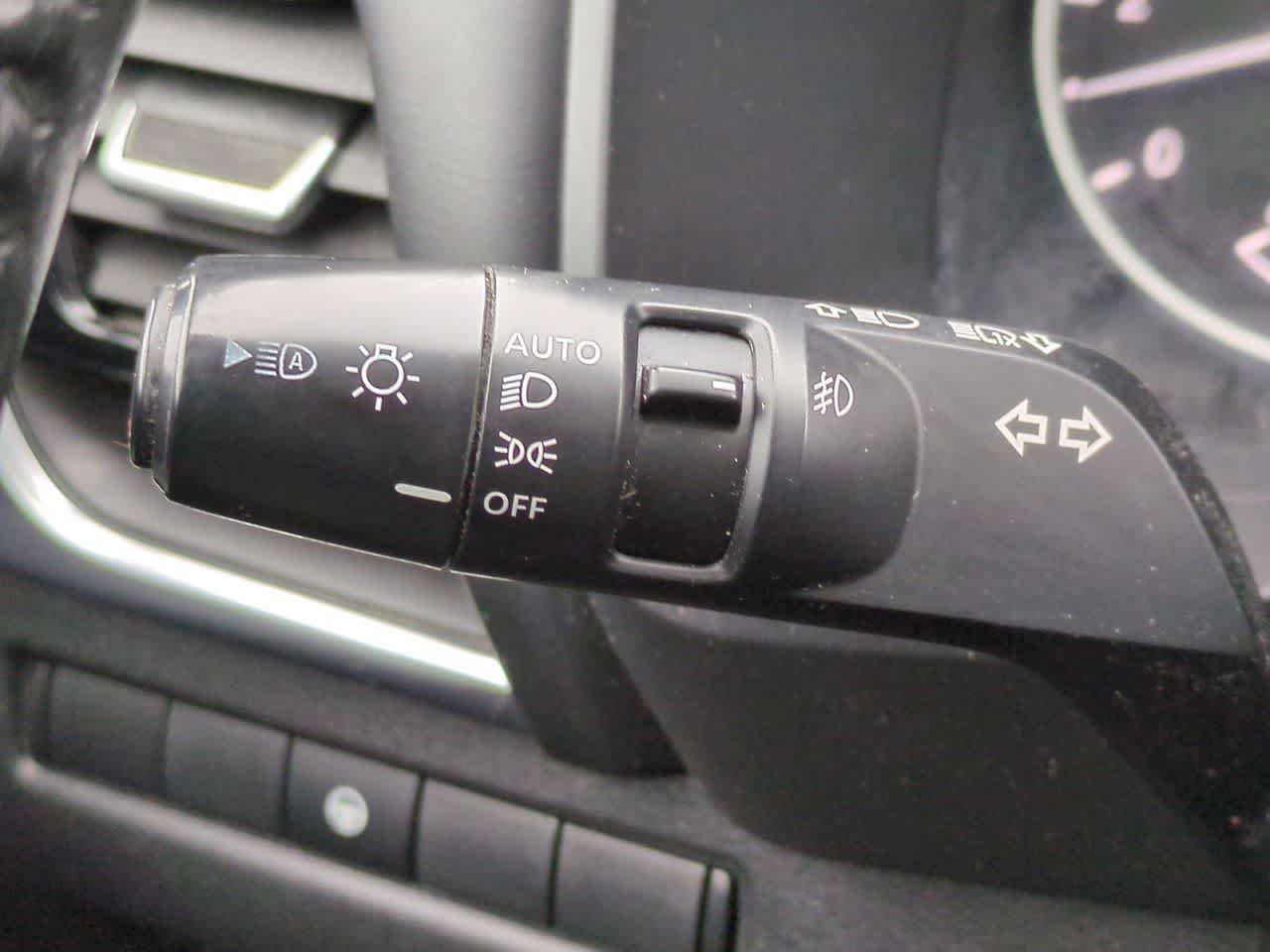 Thumbnail: 2021 Nissan Rogue - 27