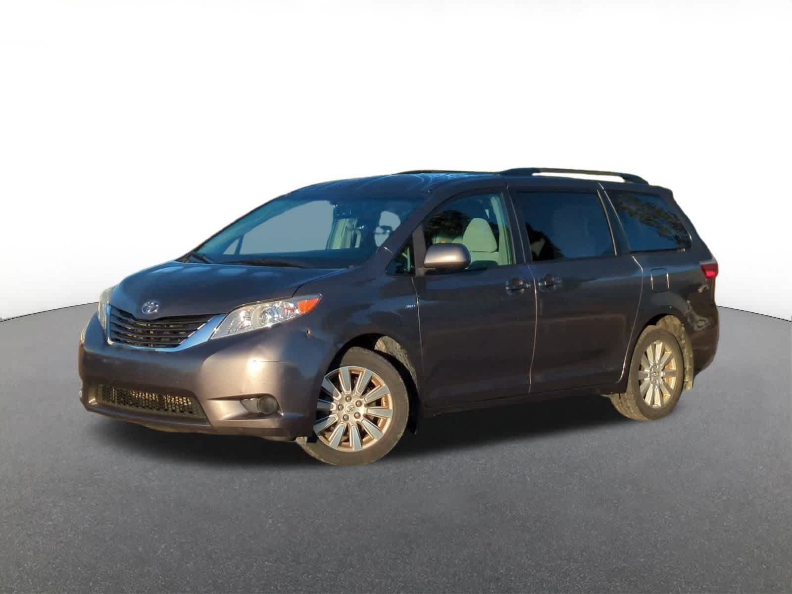 2017 Toyota Sienna LE -
                  Troy, MI