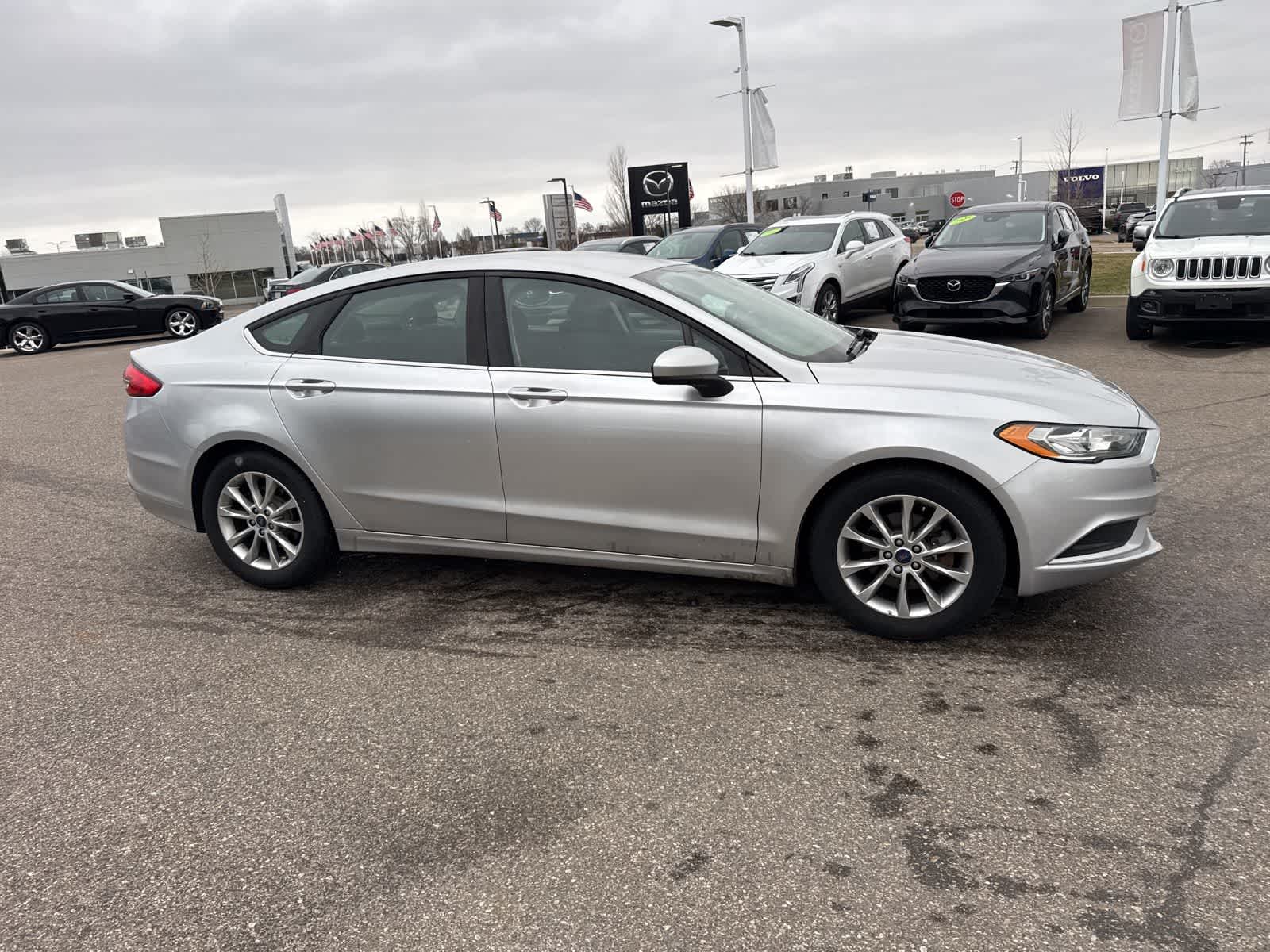 Thumbnail: 2017 Ford Fusion - 4