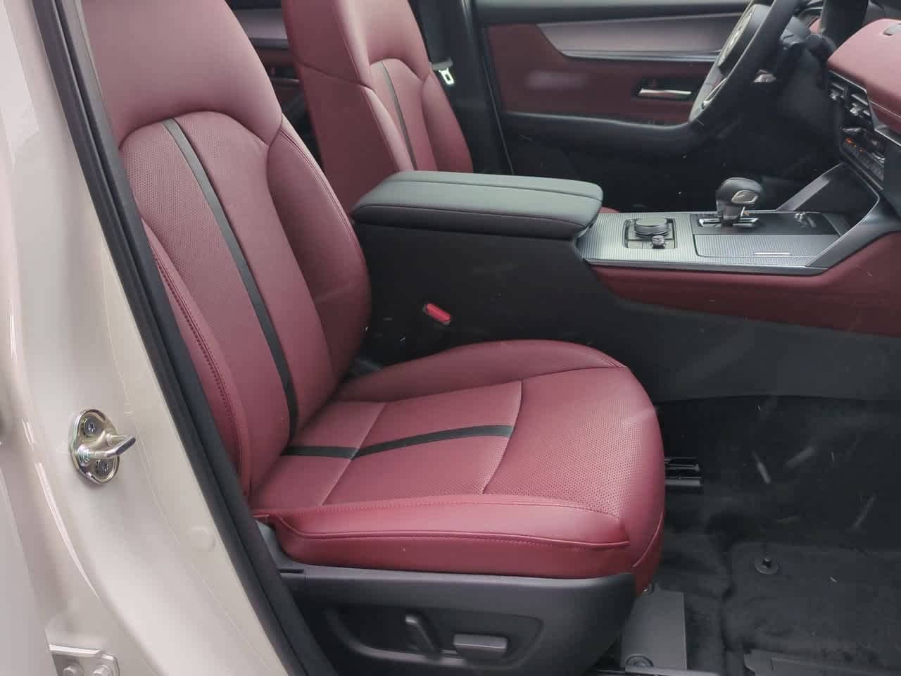 Thumbnail: 2026 Mazda CX-70 - 22