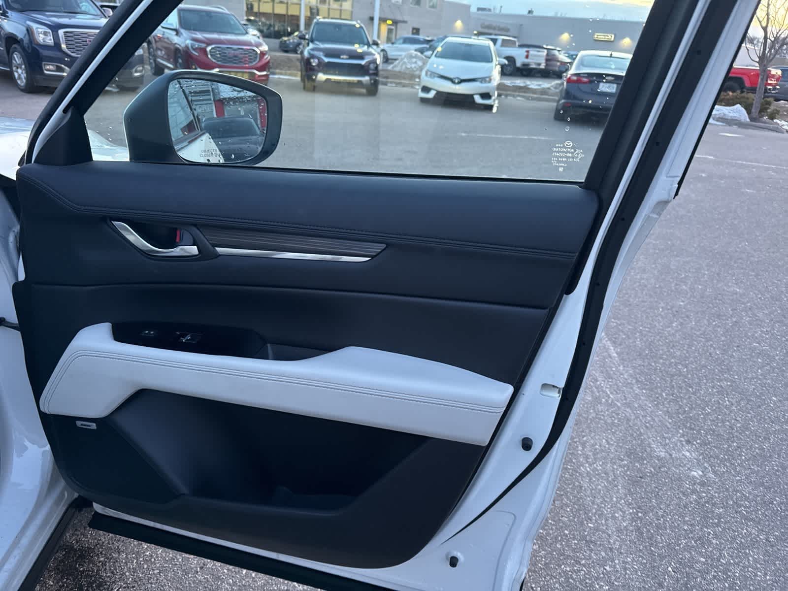 Thumbnail: 2023 Mazda CX-5 - 28