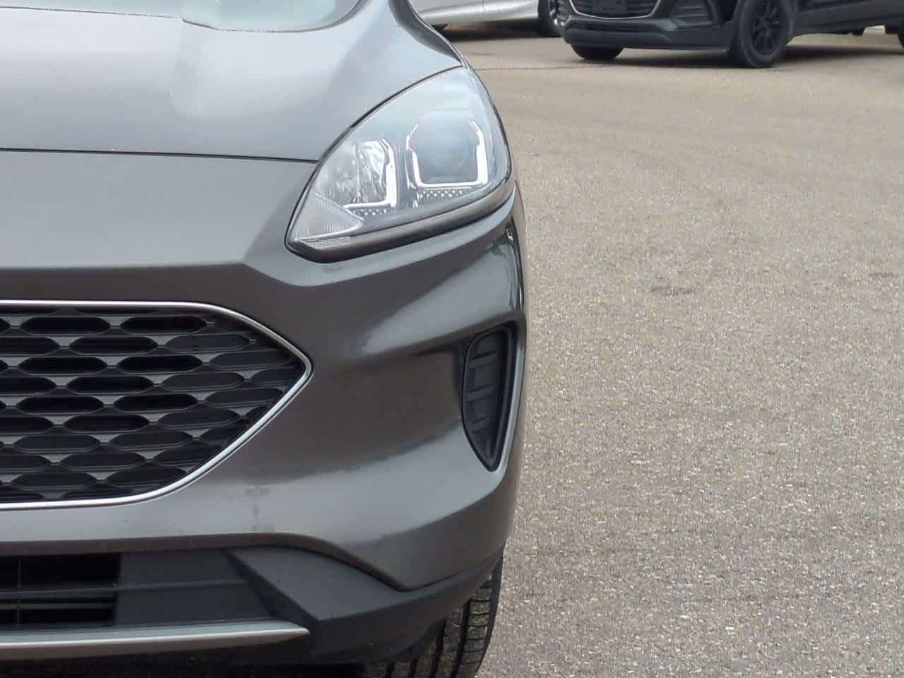 Thumbnail: 2022 Ford Escape - 10