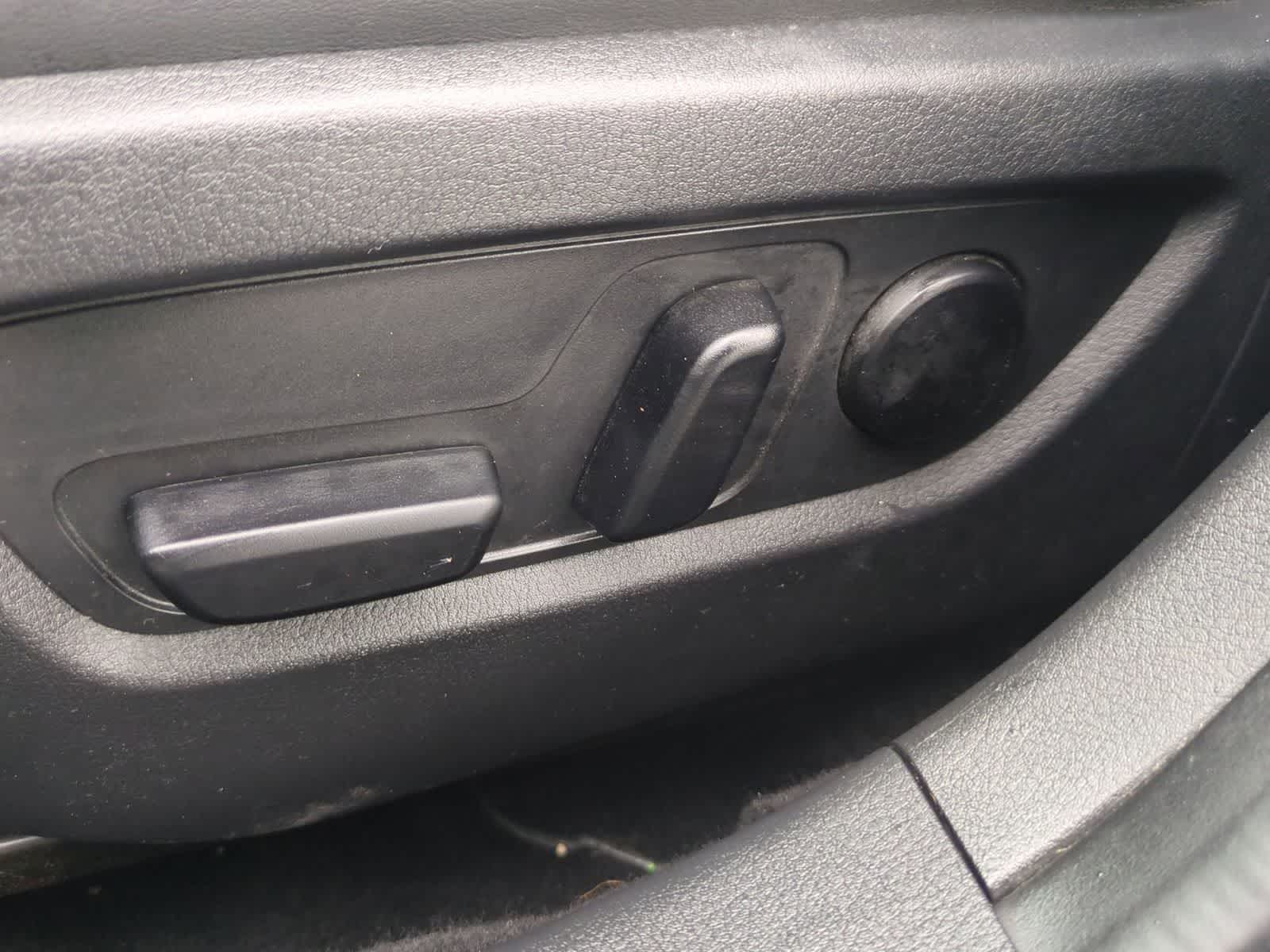 Thumbnail: 2023 Mazda CX-30 - 16