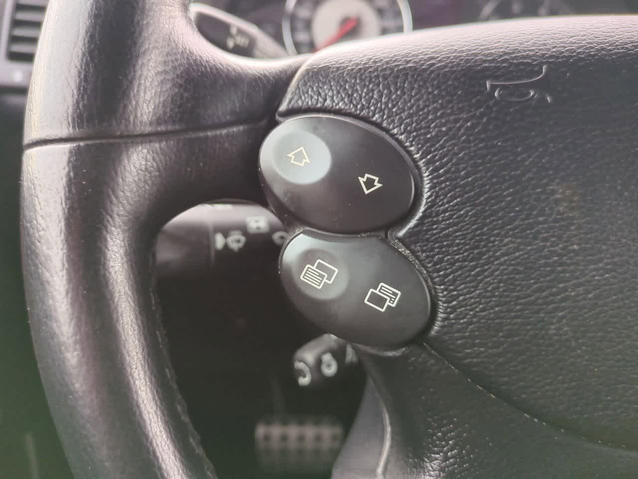 Thumbnail: 2011 Mercedes-Benz G-Class - 24