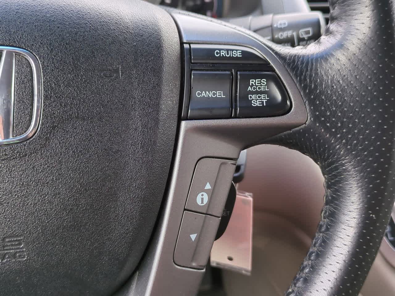 Thumbnail: 2011 Honda Odyssey - 25