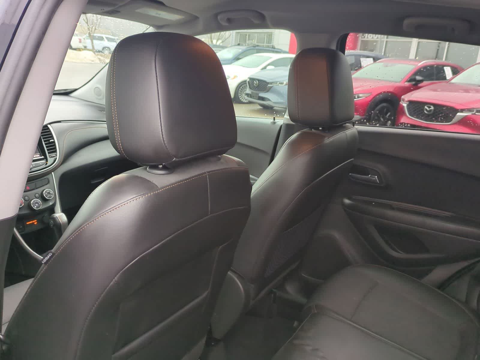 Thumbnail: 2022 Chevrolet Trax - 17