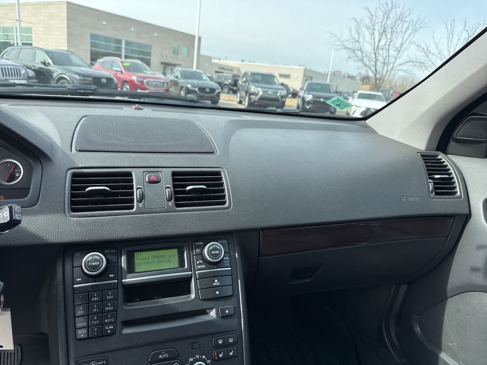 Thumbnail: 2012 Volvo XC90 - 20