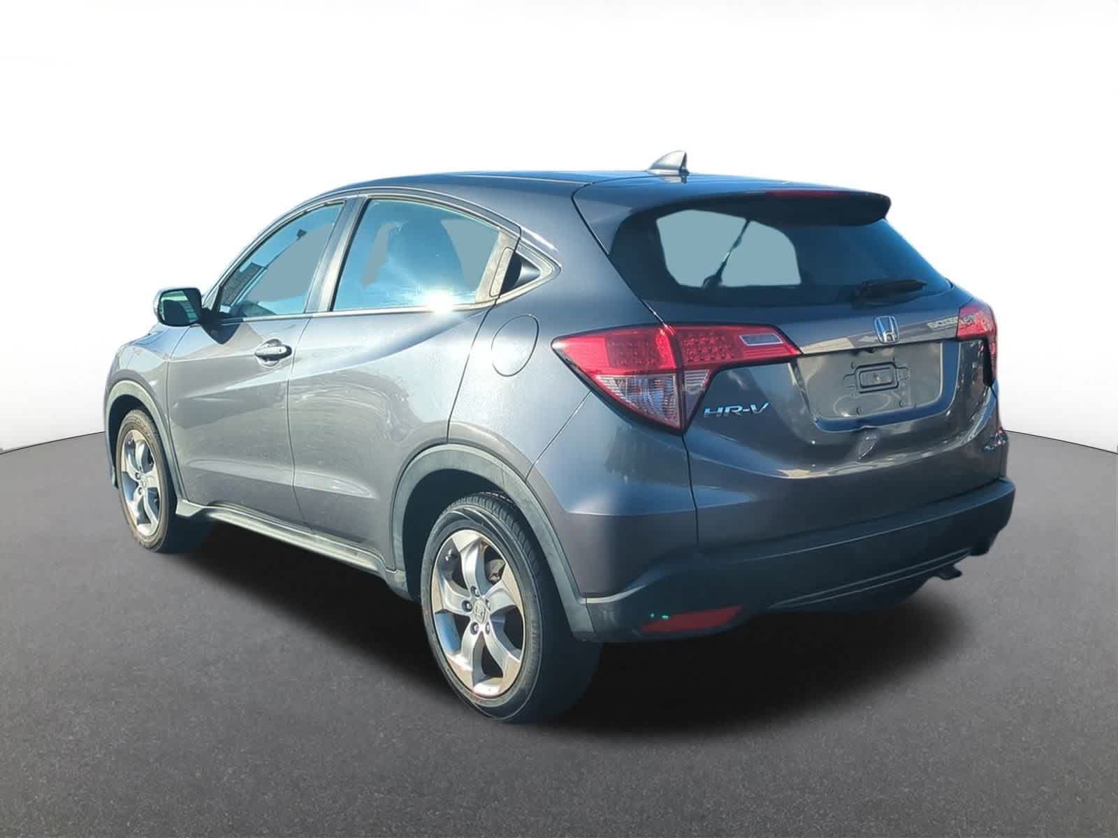 Thumbnail: 2016 Honda HR-V - 4