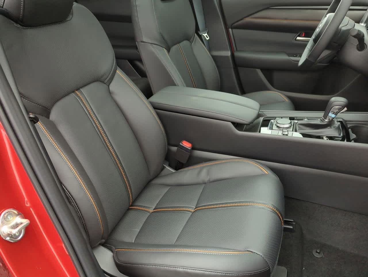 Thumbnail: 2025 Mazda CX-50 - 21