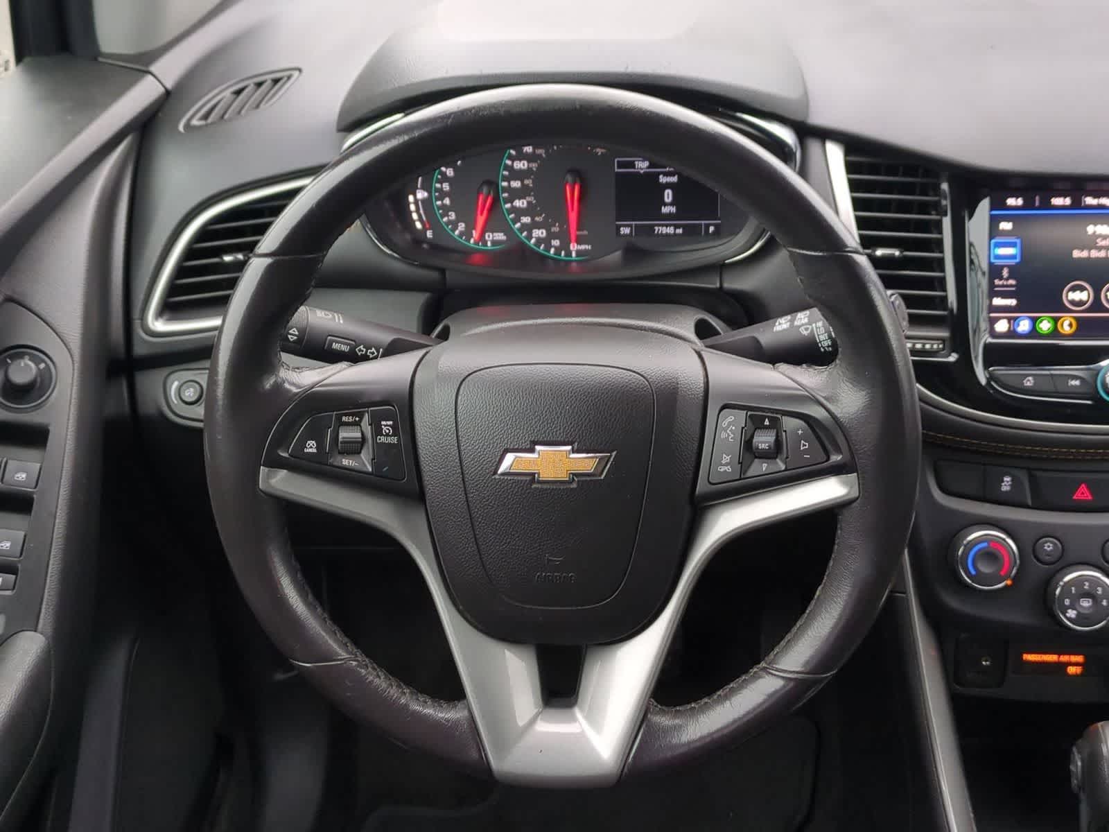 Thumbnail: 2022 Chevrolet Trax - 21