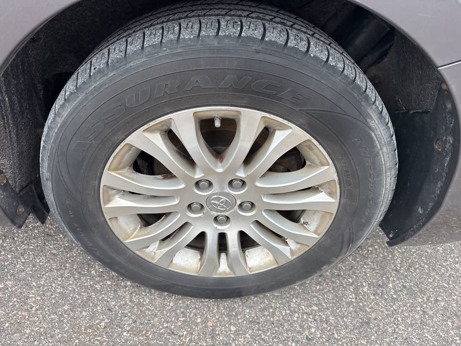 Thumbnail: 2013 Toyota Sienna - 10