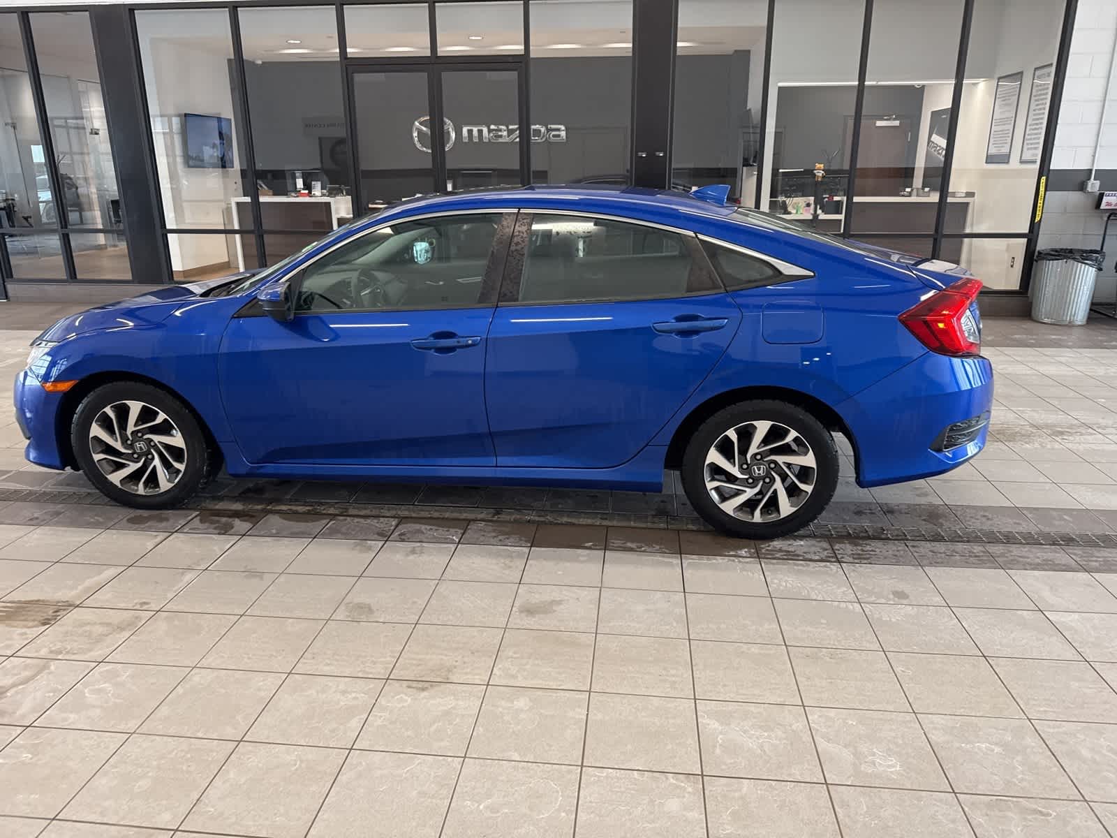 Thumbnail: 2017 Honda Civic - 12