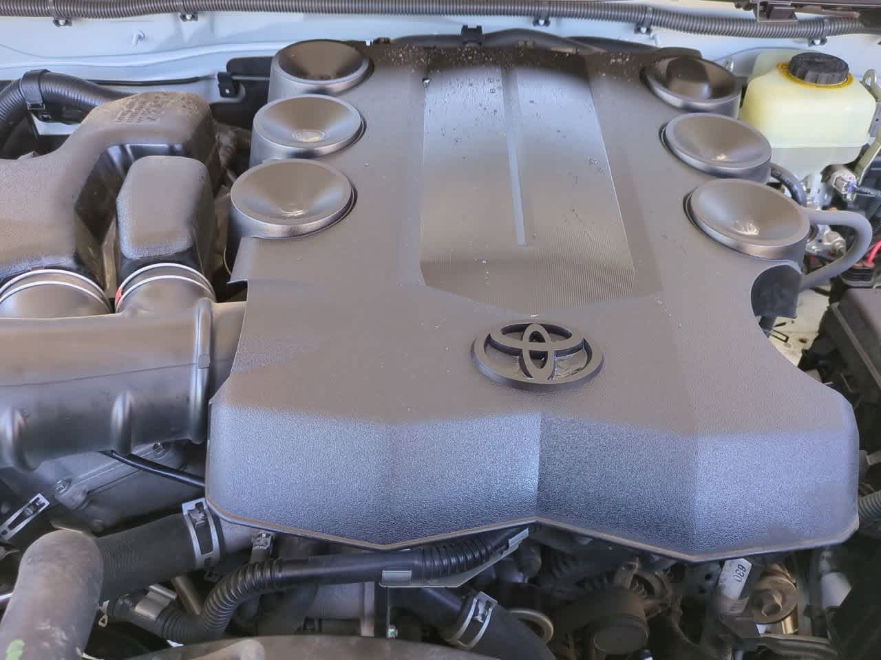 Thumbnail: 2013 Toyota 4Runner - 14