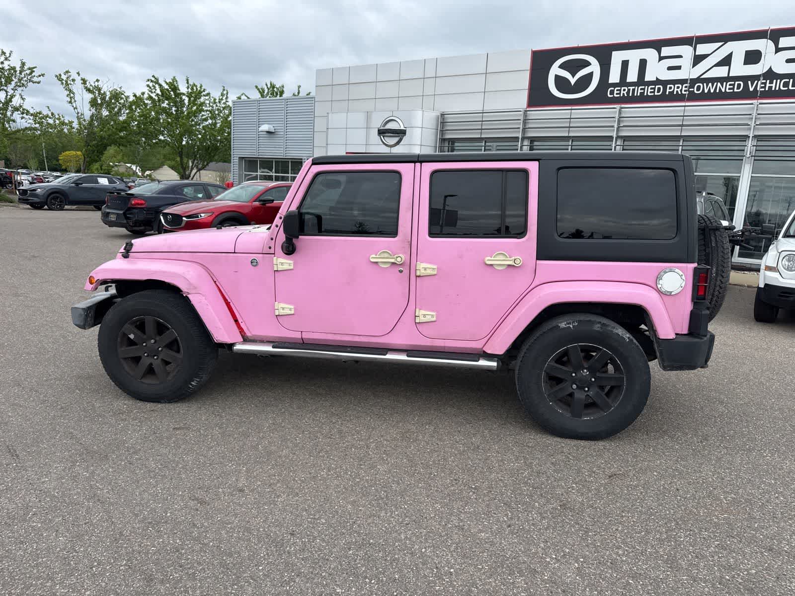 Thumbnail: 2015 Jeep Wrangler - 8