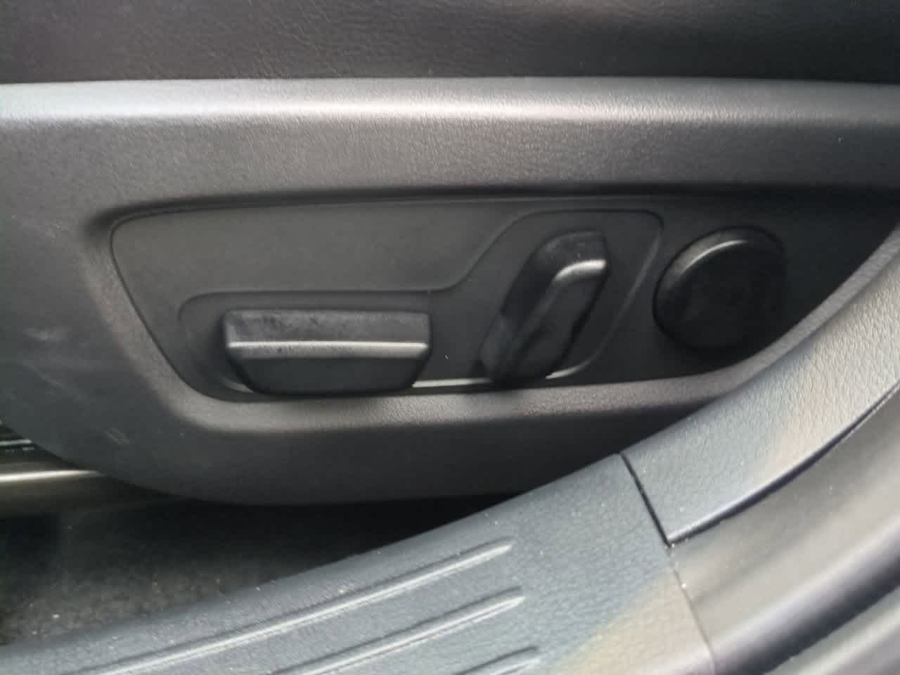 Thumbnail: 2025 Mazda CX-50 - 16