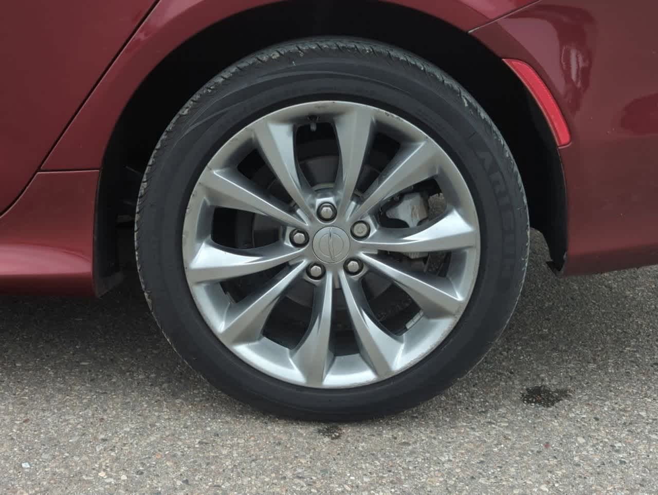 Thumbnail: 2015 Chrysler 200 - 12