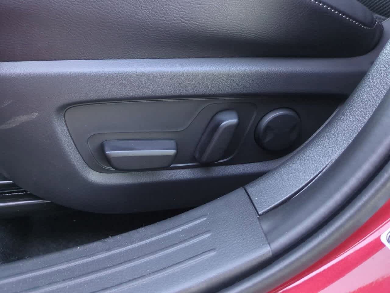 Thumbnail: 2025 Mazda CX-50 - 15