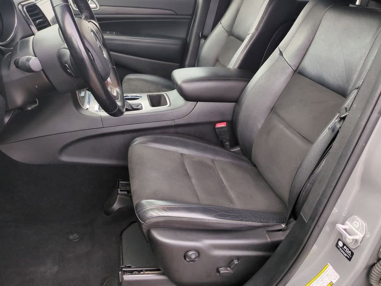 Thumbnail: 2021 Jeep Grand Cherokee - 15