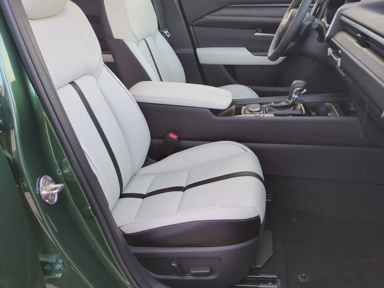 Thumbnail: 2026 Mazda CX-50 - 22