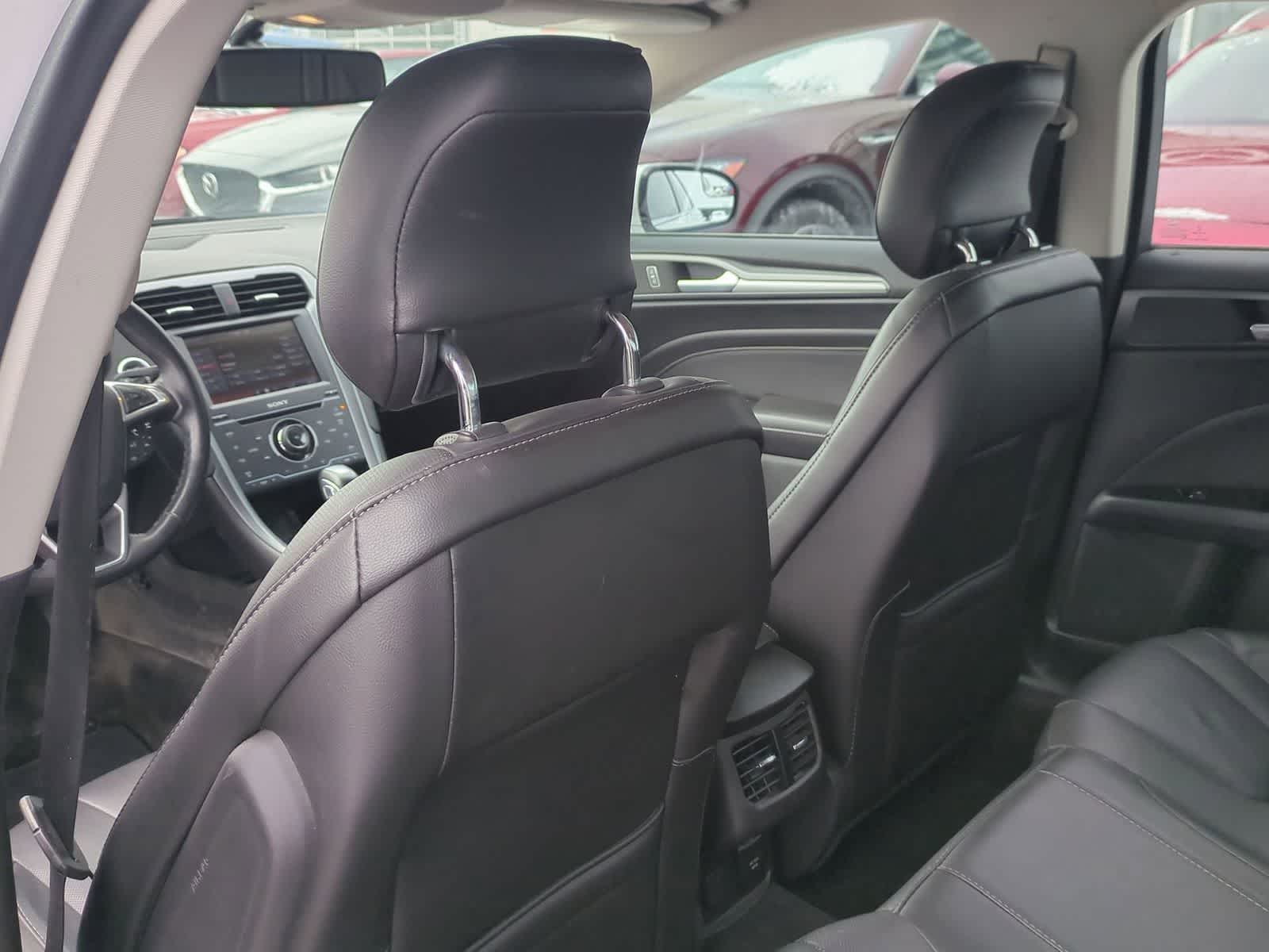 Thumbnail: 2013 Ford Fusion - 17