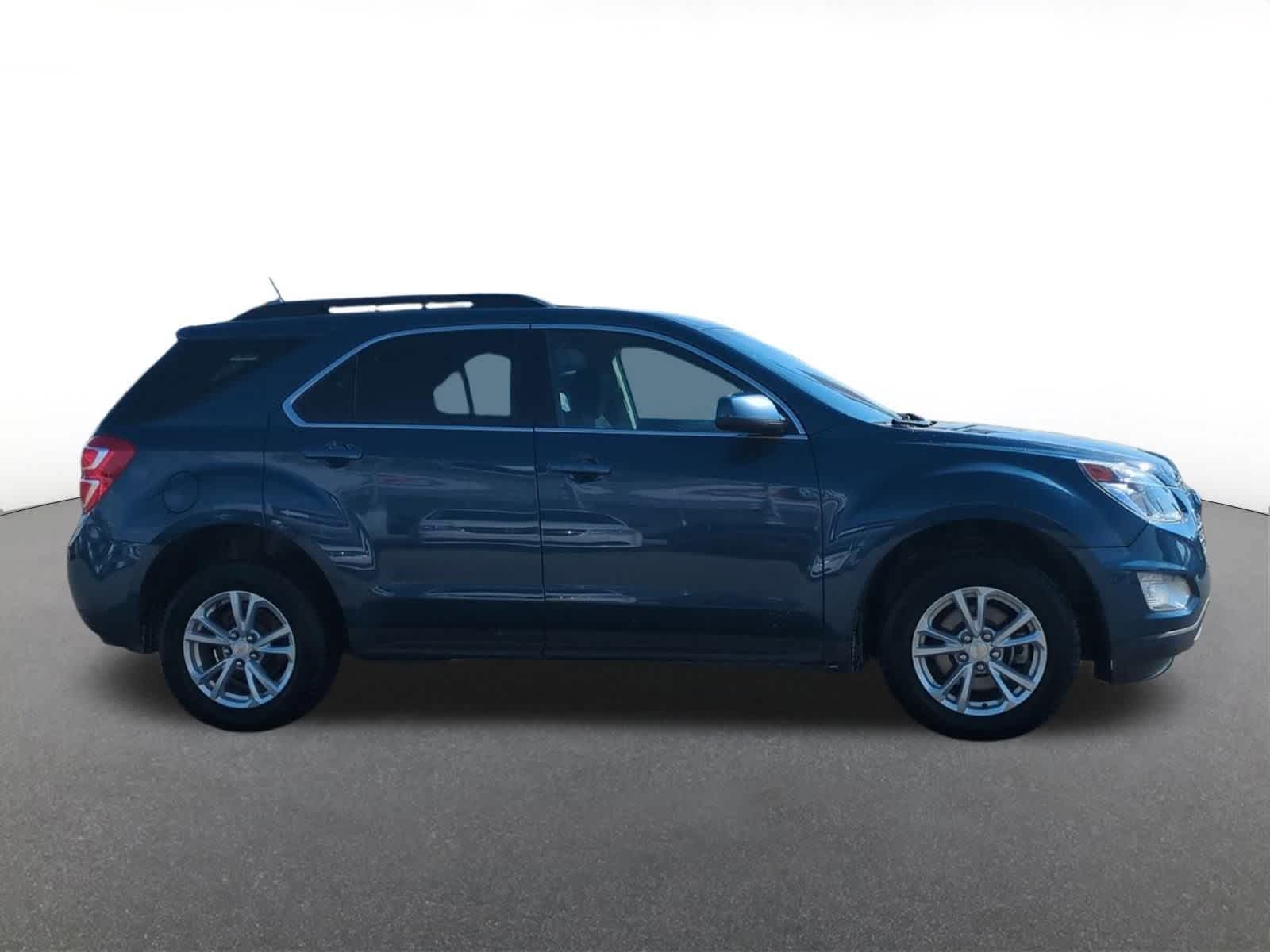 Thumbnail: 2017 Chevrolet Equinox - 7
