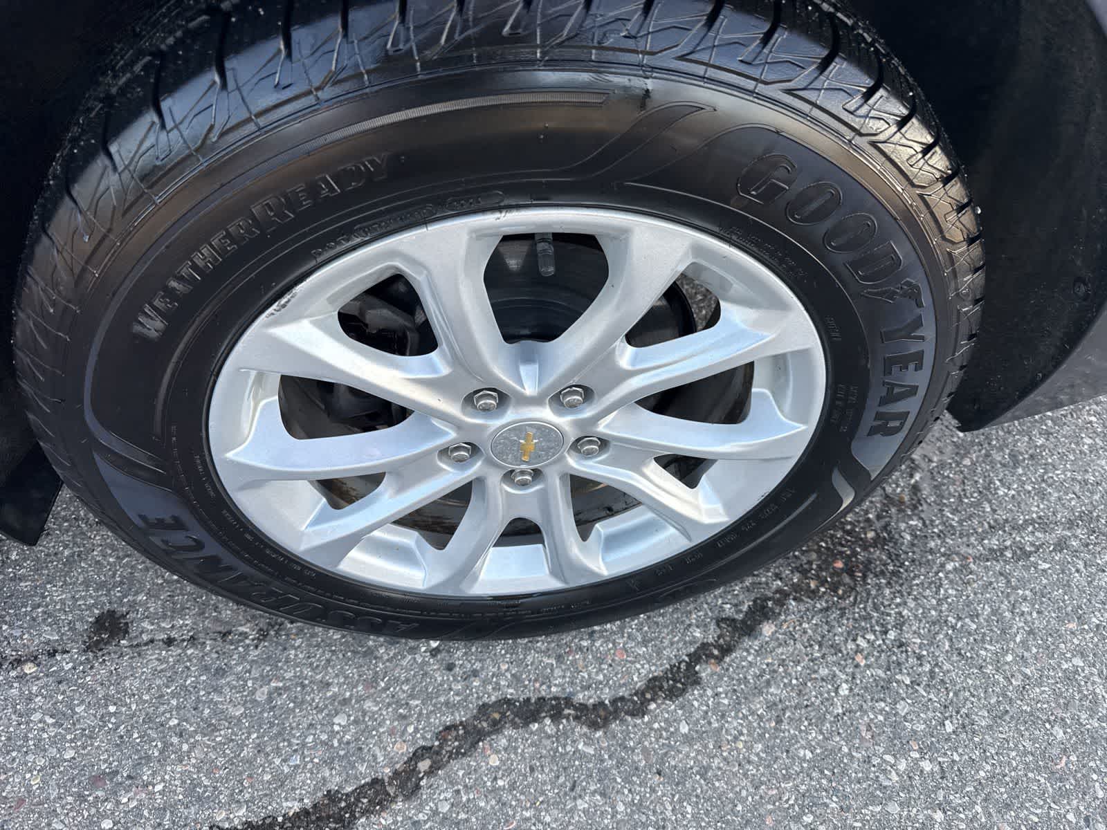Thumbnail: 2019 Chevrolet Equinox - 10
