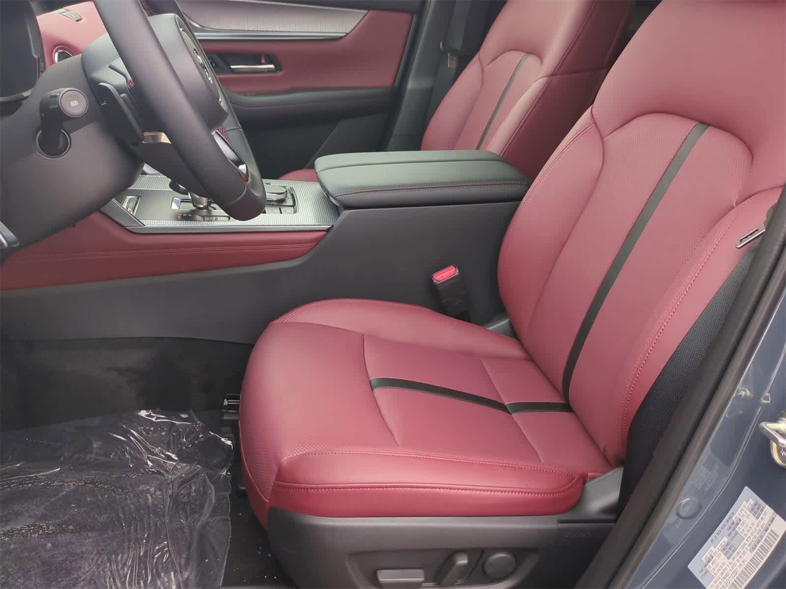 Thumbnail: 2026 Mazda CX-70 - 15