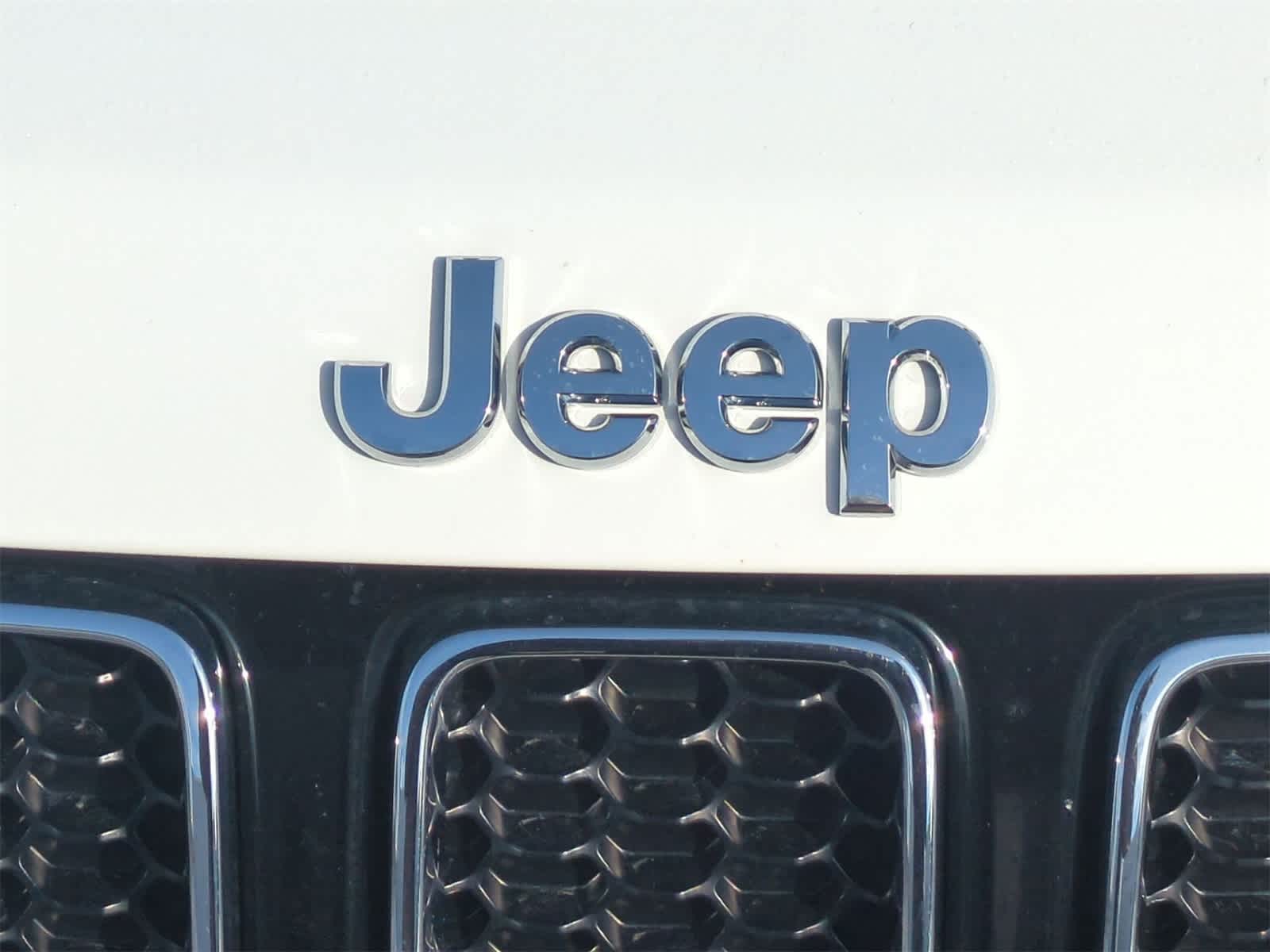 Thumbnail: 2020 Jeep Compass - 11