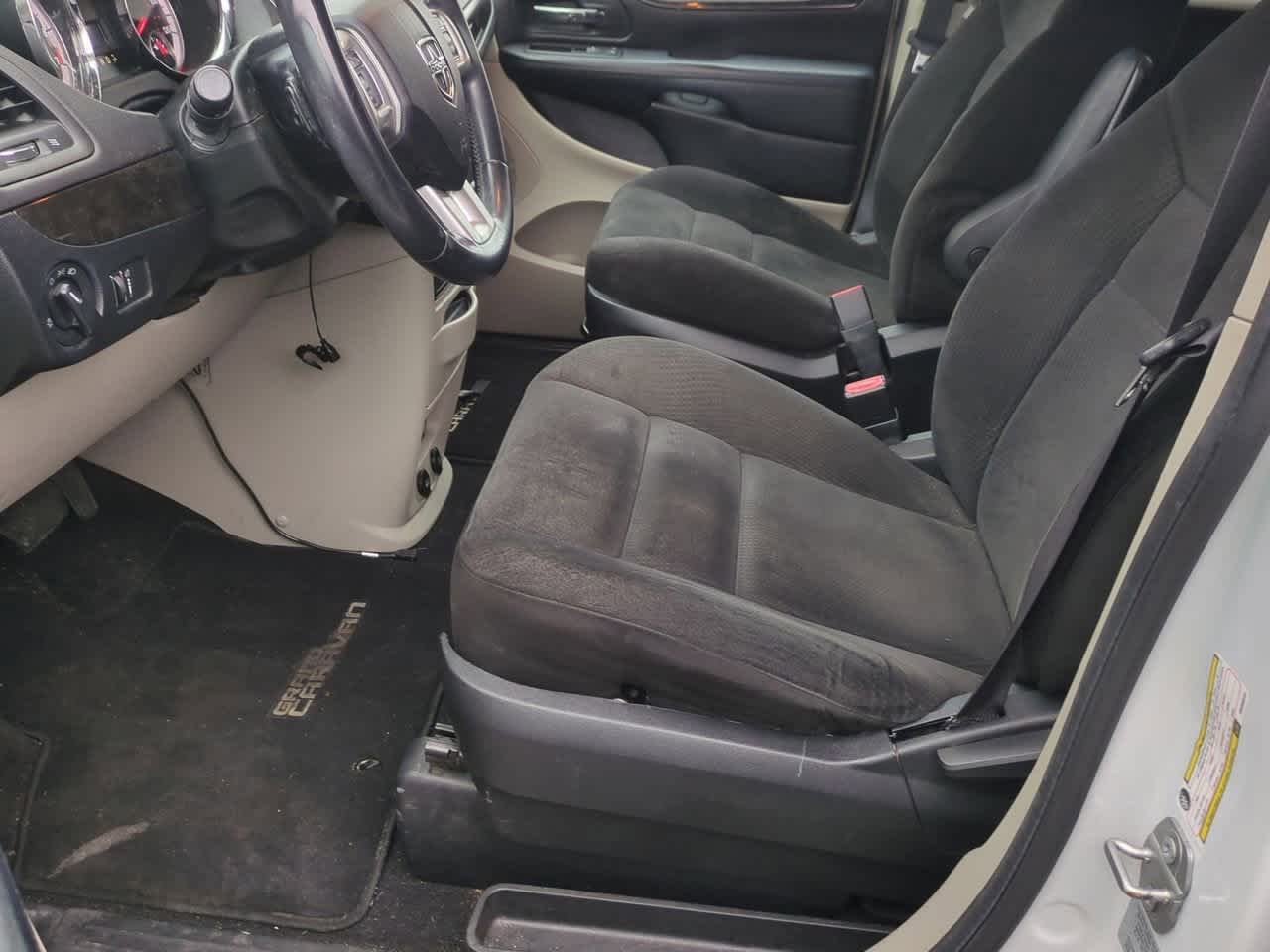 Thumbnail: 2016 Dodge Grand Caravan - 15