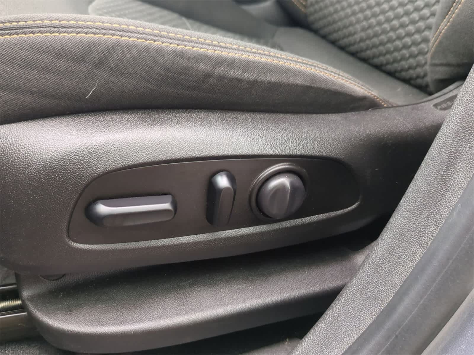 Thumbnail: 2019 GMC Terrain - 16