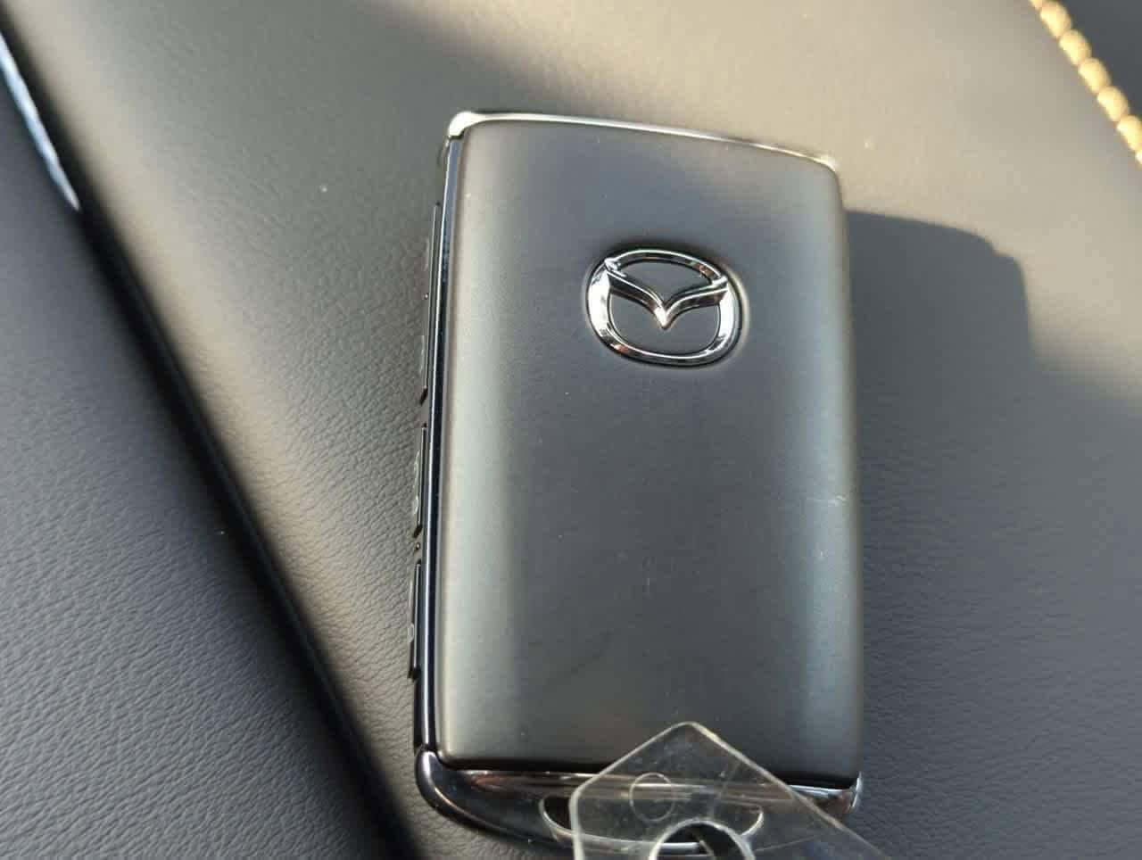 Thumbnail: 2025 Mazda CX-70 - 37