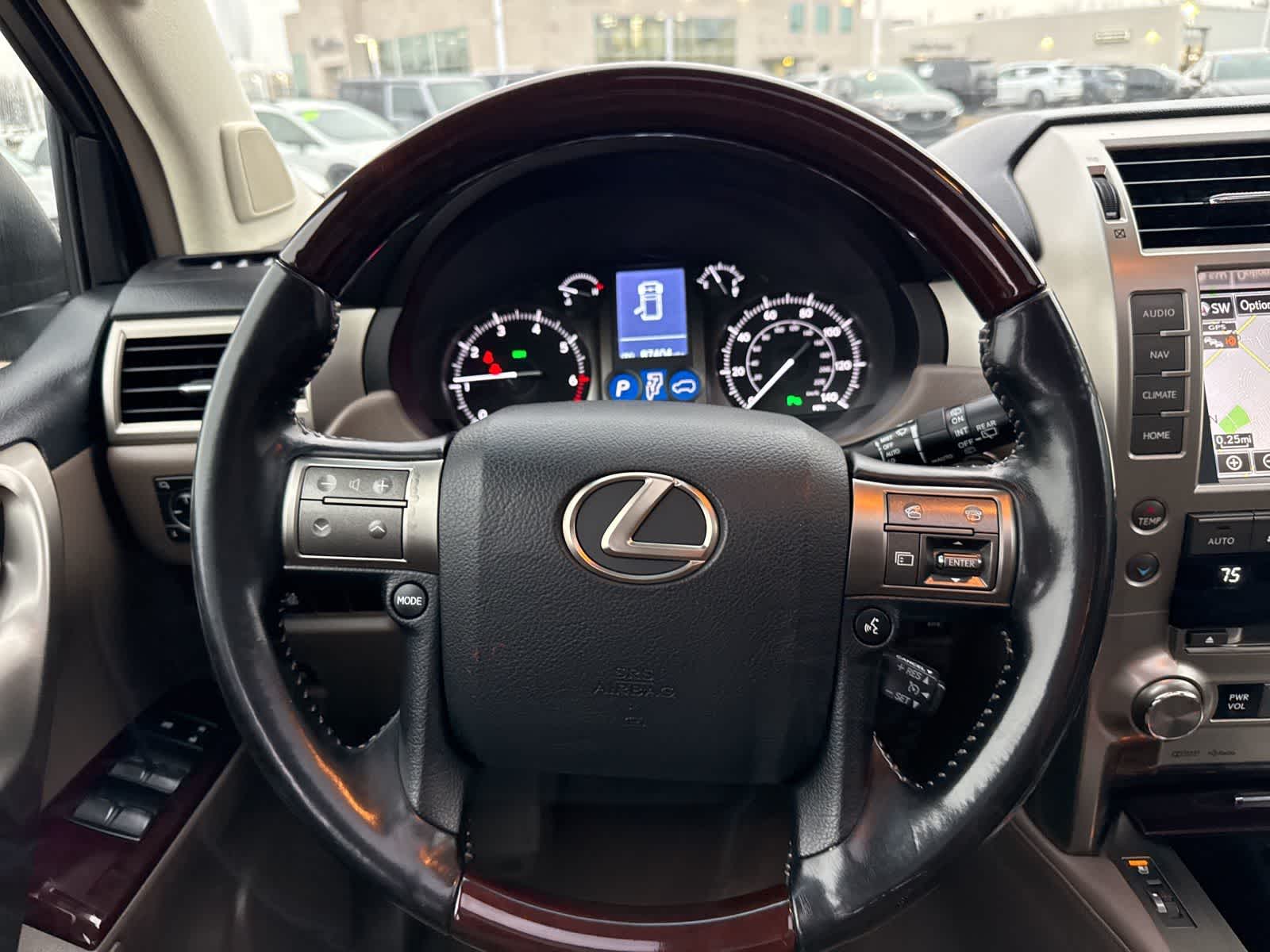 Thumbnail: 2019 Lexus GX - 18