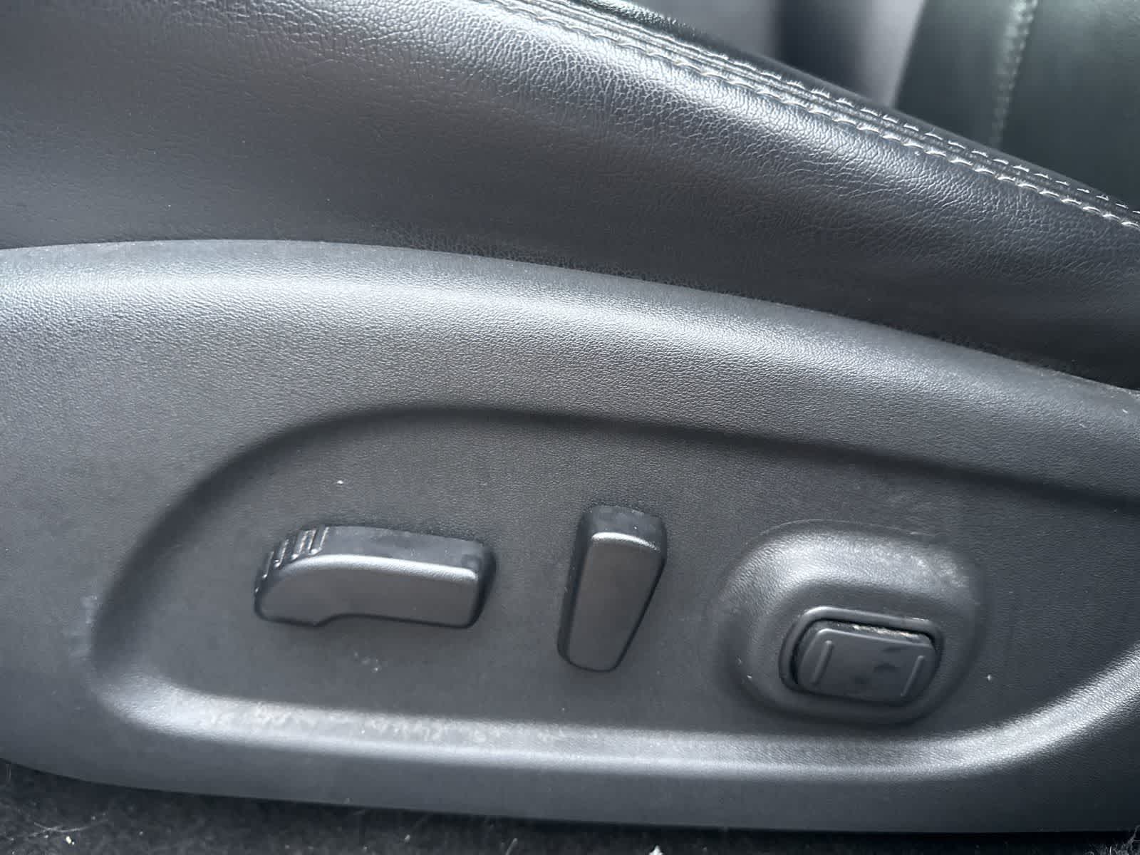 Thumbnail: 2018 Nissan Pathfinder - 16